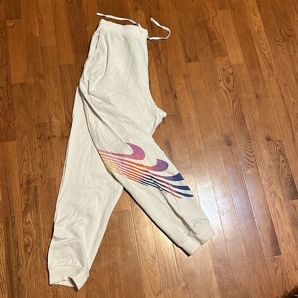 Nike Yoga Luxe A.I.R. Women's 7/8 High-Rise Fleece Joggers size LARGE - Picture 5 of 7